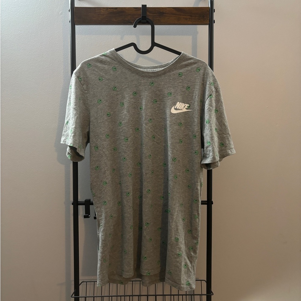 NIKE Smiley T-Shirt